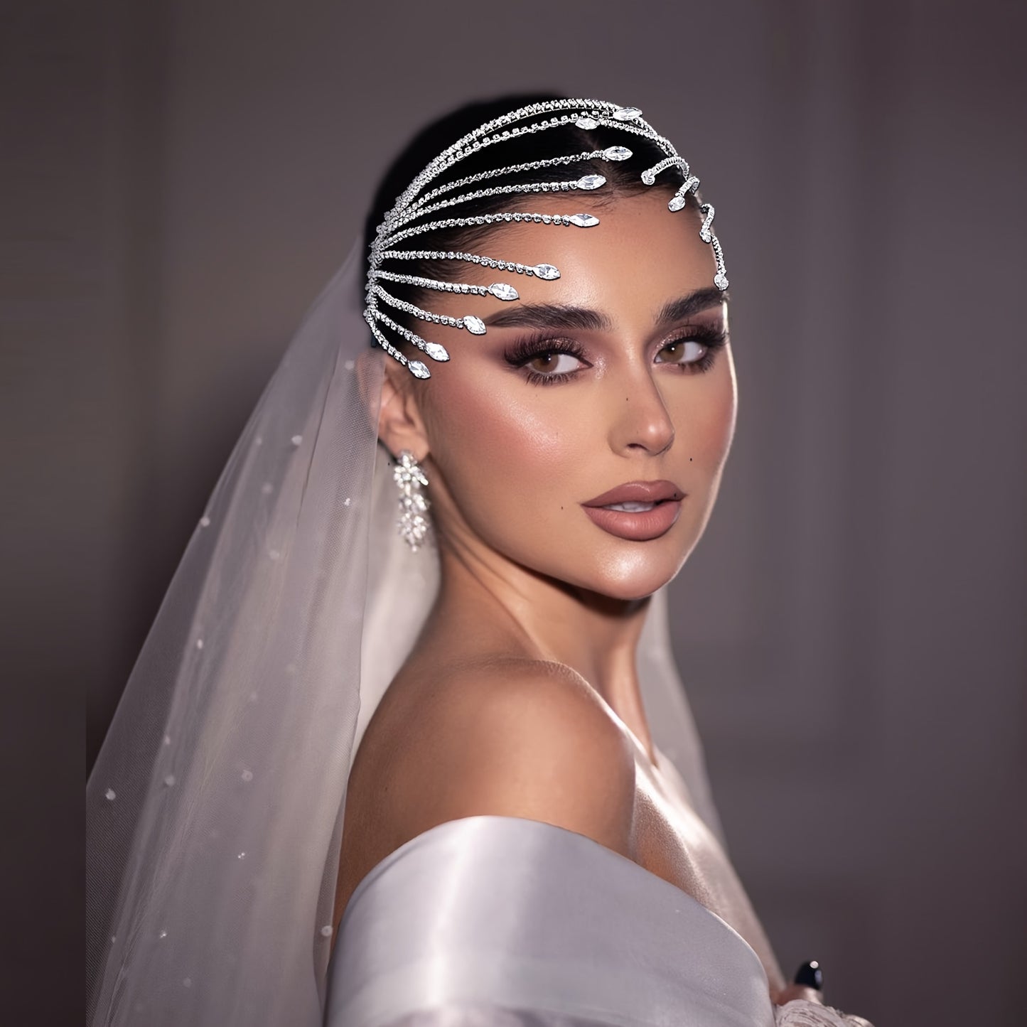 Elegant Iron Alloy Rhinestone Headband - Vintage Style Sequined Bridal Hairband, Luxurious Wedding Dress Accessory, Fashionable Single Individual Headpiece for Valentine's Day HP640