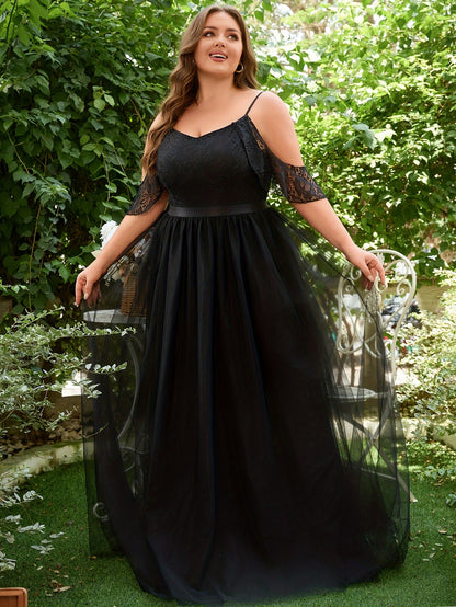 Plus Size Solid Cold Shoulder Wedding Dress, Elegant Lace Stitching Short Sleeve Party Dress, Women's Plus Size Clothing Wedding/Occasion/Engagement/Ceremony/Evening dress