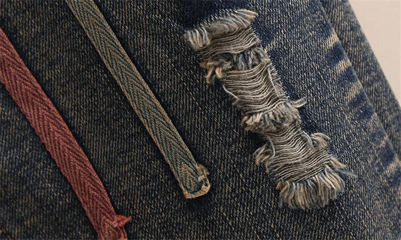 2025 Spring Autumn New Women Embroidery Retro Denim Jeans High Waist Nine Points Cowboy Trousers Denim Harlan Pants Femme126