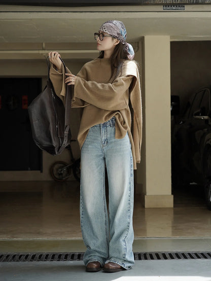 Retro polished white washed denim jeans with a natural feel, neat straight leg casual pants for women