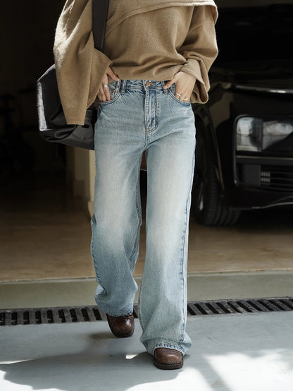 Retro polished white washed denim jeans with a natural feel, neat straight leg casual pants for women