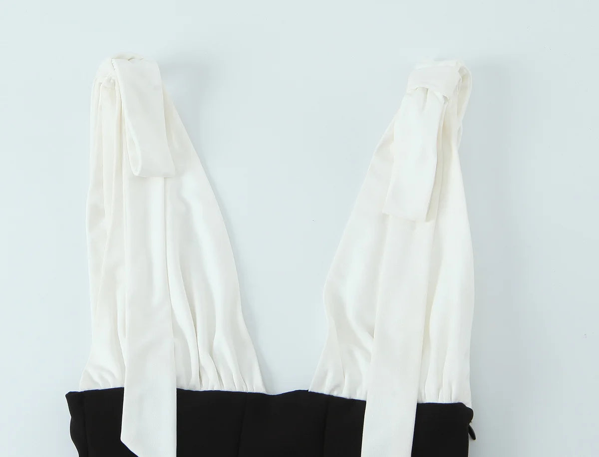 HH Women's New Fashion Mini Dress White Black V-Neck Backless Zipper Decorate Female Summer Sexy Chic Sleeveless Dresses