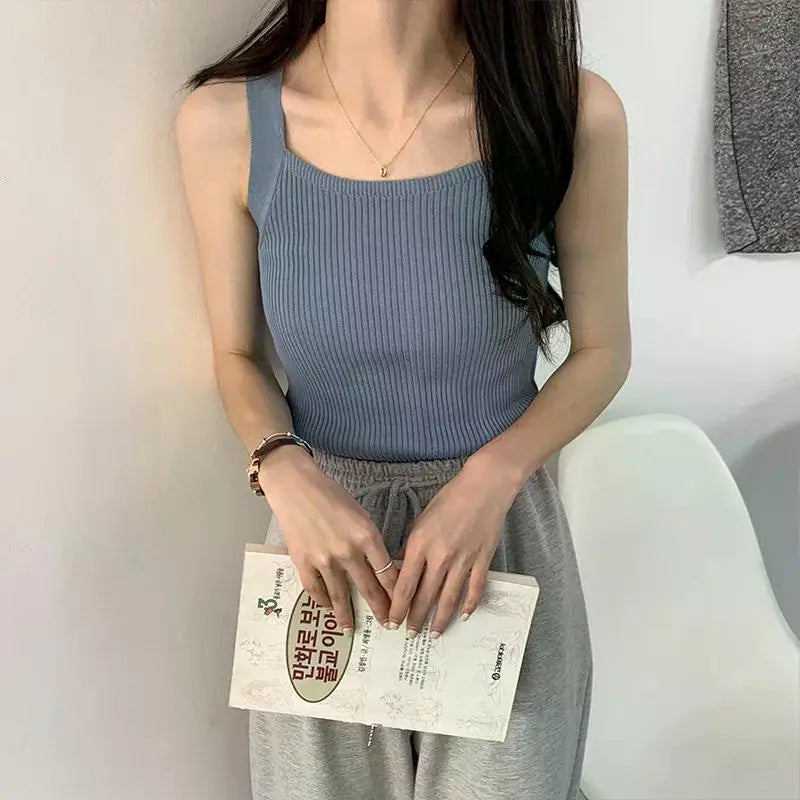 2025 Spring Women Crop Tops Strapy Casual Camis Sleeveless Tank Tops Cute Casual Tops Plain Camis Square Tops for Women Korean