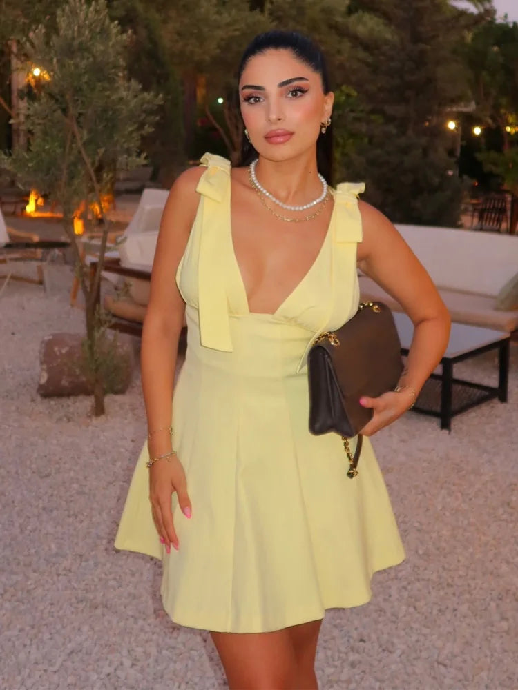 HH Women's New Fashion Mini Dress White Black V-Neck Backless Zipper Decorate Female Summer Sexy Chic Sleeveless Dresses