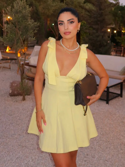 HH Women's New Fashion Mini Dress White Black V-Neck Backless Zipper Decorate Female Summer Sexy Chic Sleeveless Dresses