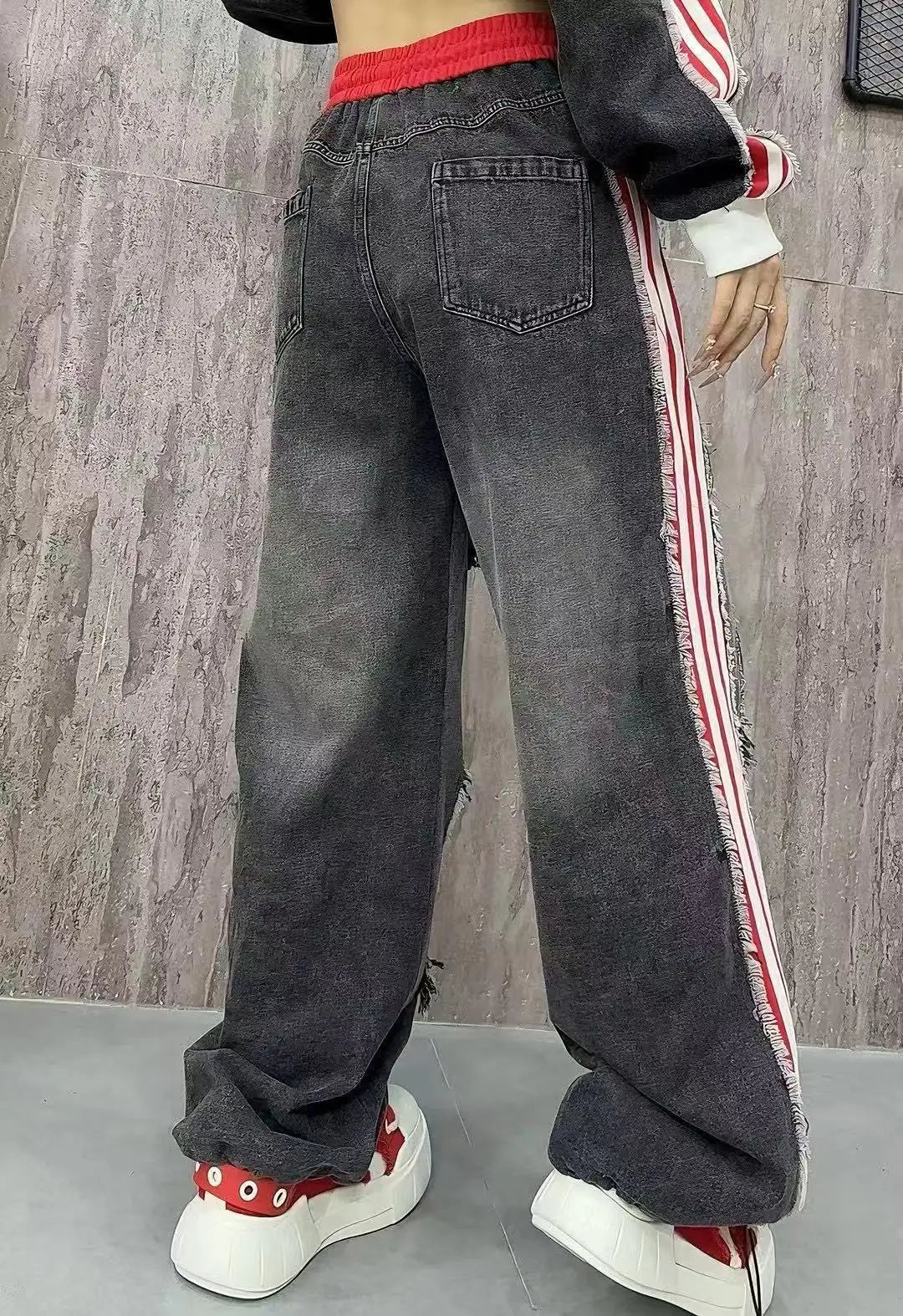 European Style Women's Jeans 2025 Autumn New Heavy-Duty Distressed Frayed Edge Letter Print Drawstring Long Pants Jeans Woman