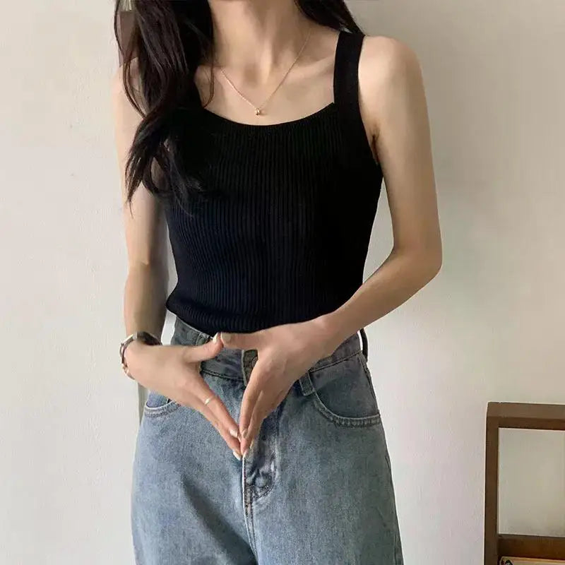 2025 Spring Women Crop Tops Strapy Casual Camis Sleeveless Tank Tops Cute Casual Tops Plain Camis Square Tops for Women Korean