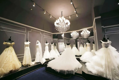 Modern Wedding Dresses A Line Tulle Tiered Bridal Gowns Lace Appliques Full Sleeves Robes Glamorous Customized Vestidos De Novia