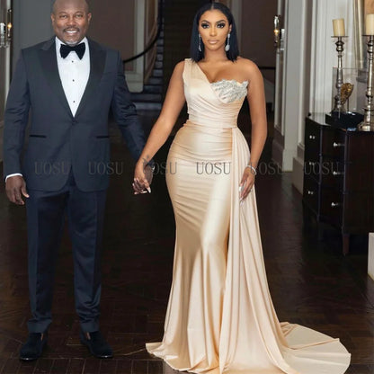 Bridesmaid Dress Champagne One Shoulder Mermaid Bridesmaid Gown for Wedding Draped Beading Women's Formal Evening Dresses Long