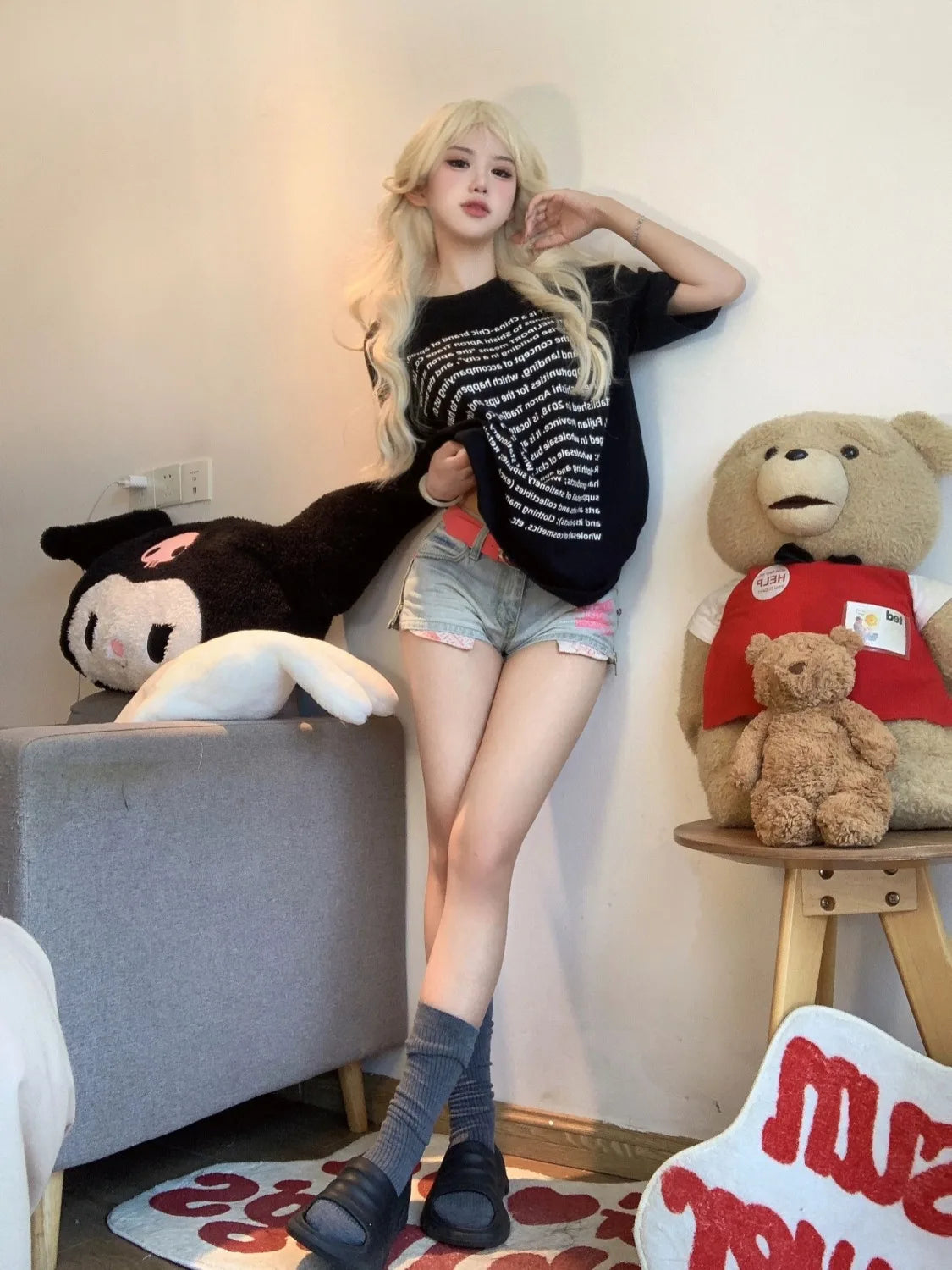 Low Waist Jeans Outdoor Open Crotch Sex Pants Women's Cute Letters Printed Ins Sheath Split Mini Shorts Denim ripped