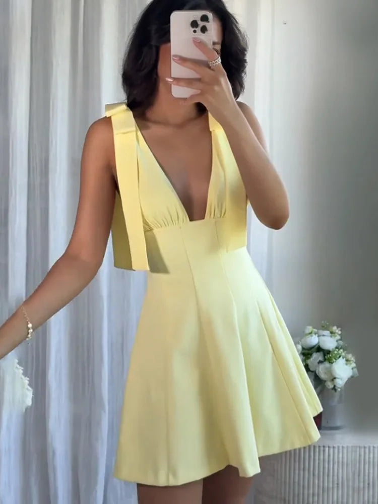 HH Women's New Fashion Mini Dress White Black V-Neck Backless Zipper Decorate Female Summer Sexy Chic Sleeveless Dresses