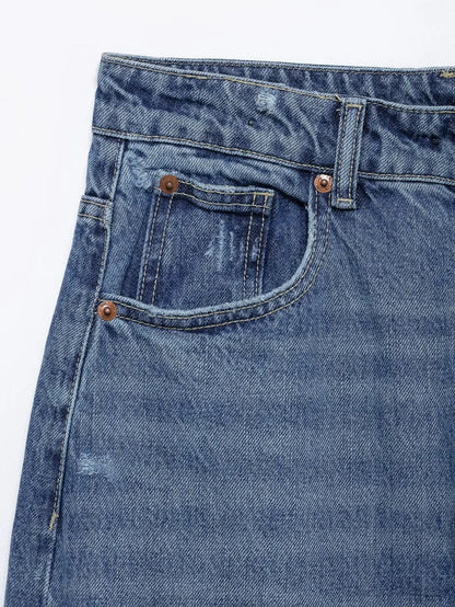 RARA Women's Straight Cut Jeans with Traditional Five Pocket Design Button Fly and Stitched Detailing for Casual Outfits