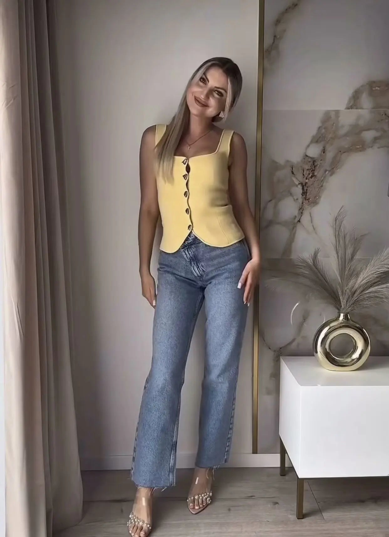 Tops Women's 2025 New Summer Knit Tops Fashion Elastic Slim Knit Elegant Holiday Young Women Tops Street Chic Student Camis Tops