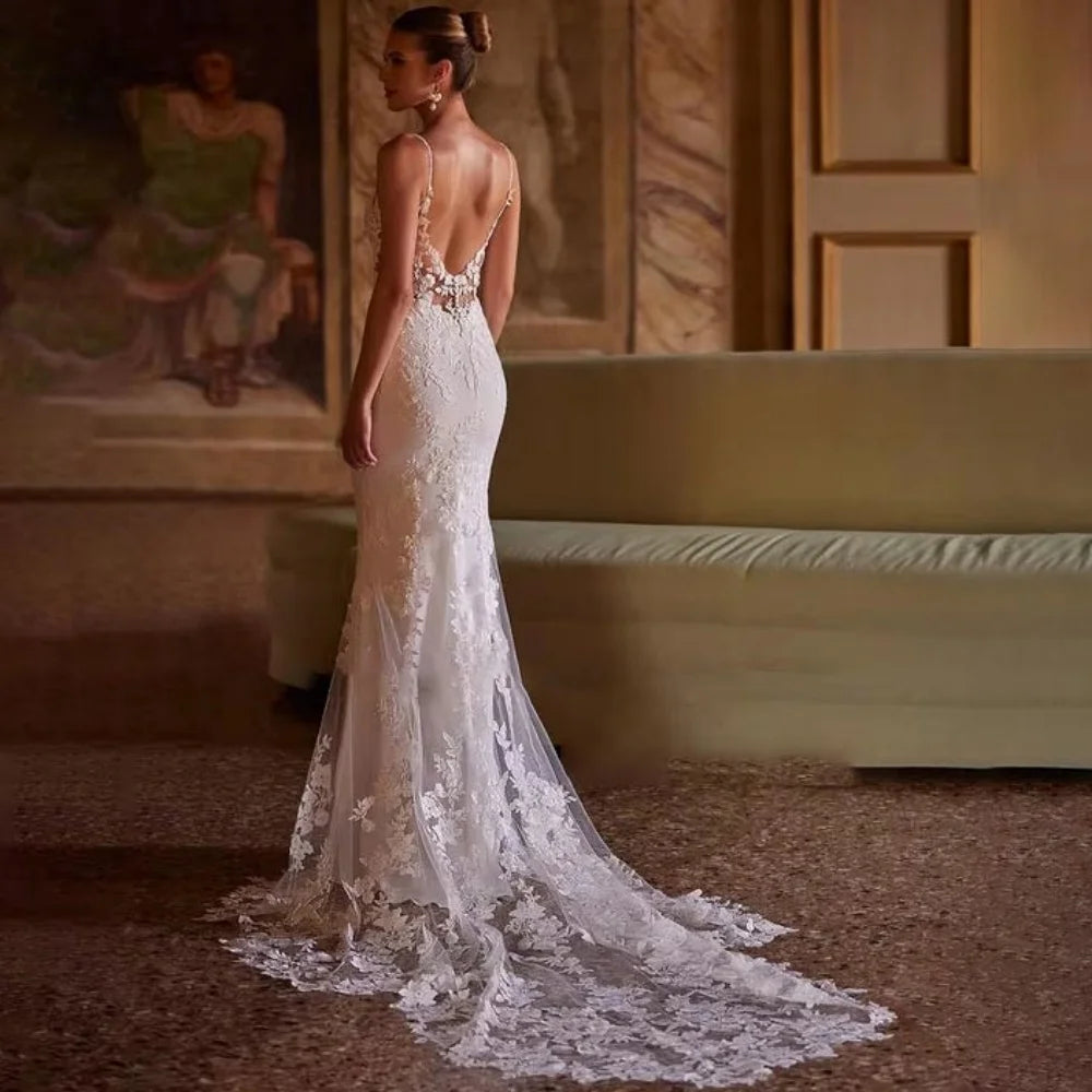 Enternity Fashionable V-neck Wedding Gown For Bride Spaghetti Strap Court Train Lace Applique Vestido De Novia Customized