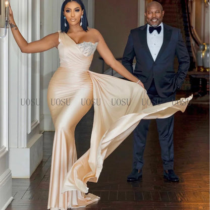 Bridesmaid Dress Champagne One Shoulder Mermaid Bridesmaid Gown for Wedding Draped Beading Women's Formal Evening Dresses Long