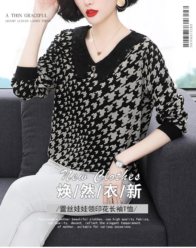 Spring Autumn Tops for Women with Elegant and Stylish Base Layer