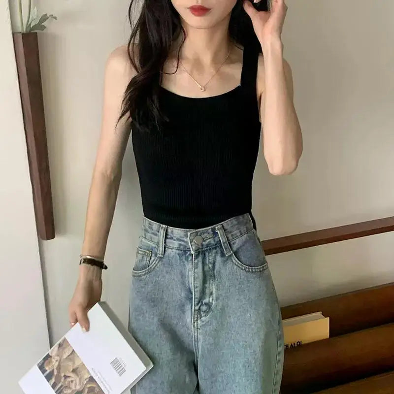 2025 Spring Women Crop Tops Strapy Casual Camis Sleeveless Tank Tops Cute Casual Tops Plain Camis Square Tops for Women Korean