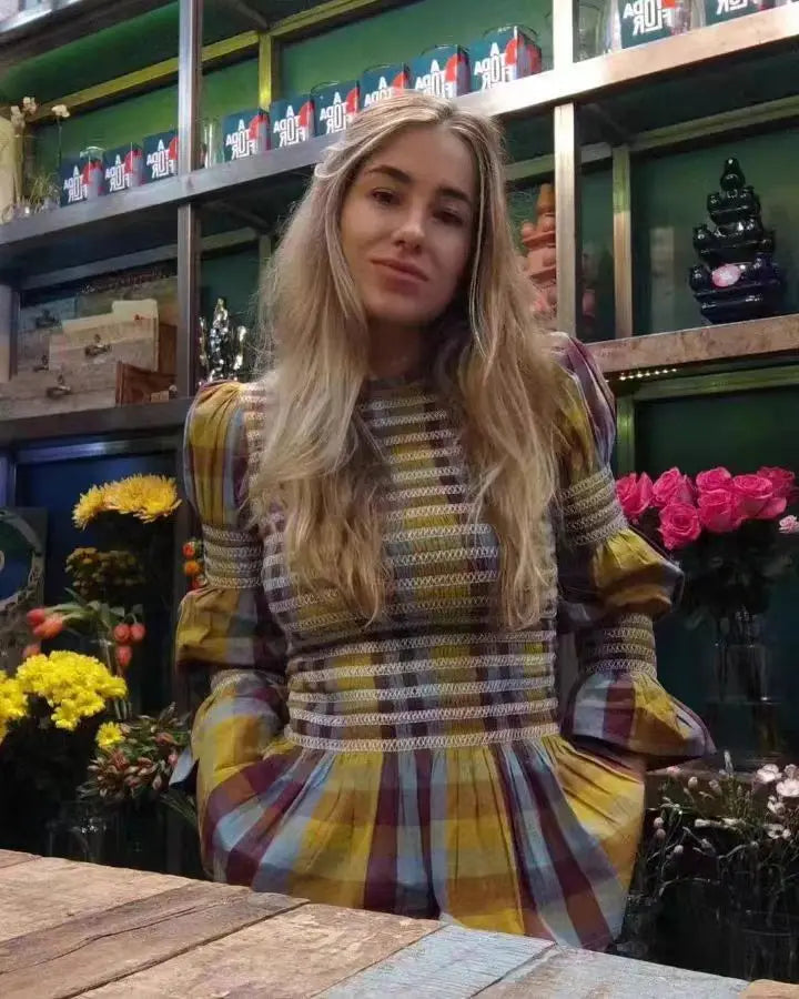 Women's Tops Vintage Plaids Elastic Pleated T Shirt Casual O Neck Long Sleeves Ruffles Hem Top Spring Chic Lady High Street Wear