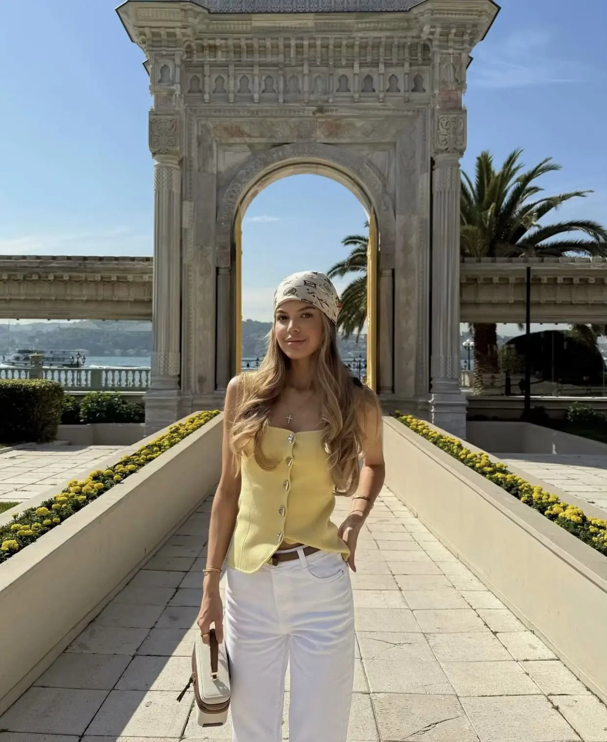 Tops Women's 2025 New Summer Knit Tops Fashion Elastic Slim Knit Elegant Holiday Young Women Tops Street Chic Student Camis Tops