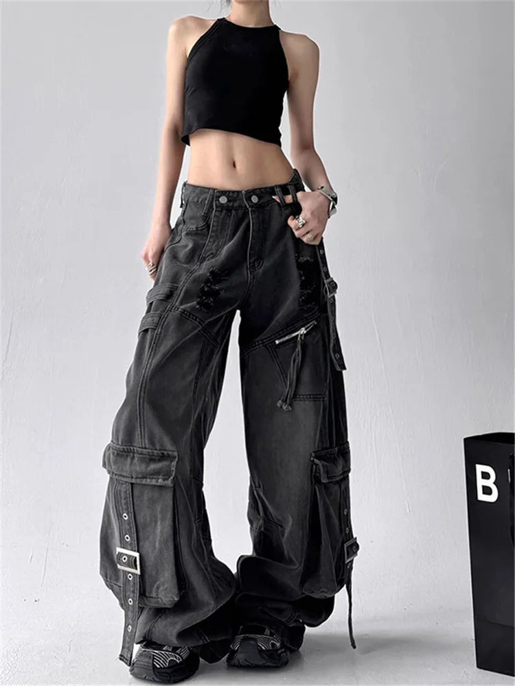Women Vintage Black Gothic Cargo Jeans Streetwear Multi Pocket Retro Denim Pants 2025 Autumn High Street Wide Leg Trousers