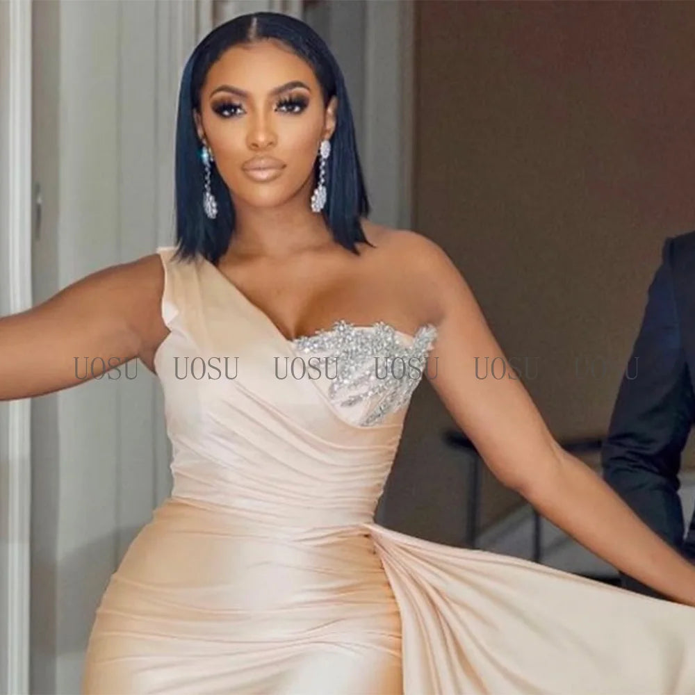 Bridesmaid Dress Champagne One Shoulder Mermaid Bridesmaid Gown for Wedding Draped Beading Women's Formal Evening Dresses Long