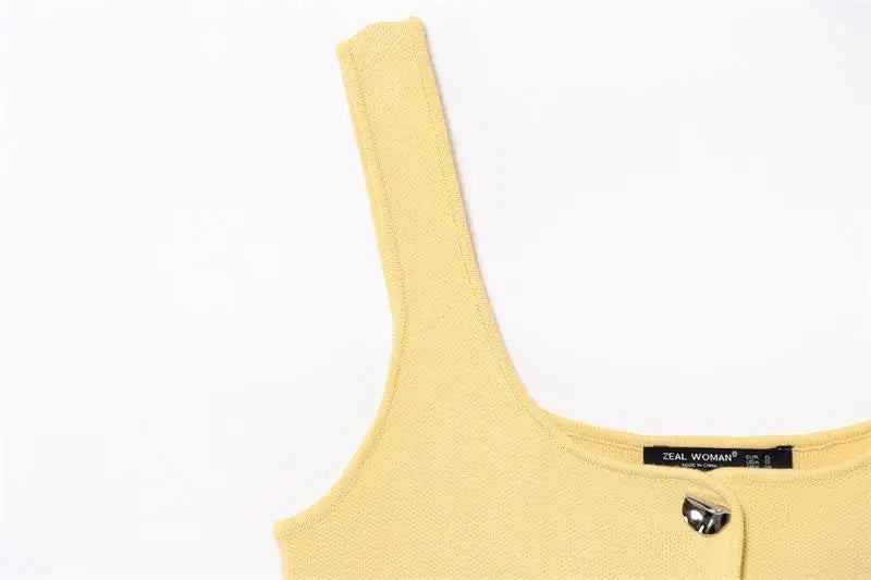 Tops Women's 2025 New Summer Knit Tops Fashion Elastic Slim Knit Elegant Holiday Young Women Tops Street Chic Student Camis Tops