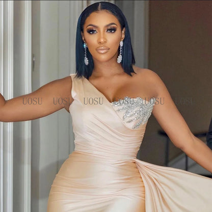 Bridesmaid Dress Champagne One Shoulder Mermaid Bridesmaid Gown for Wedding Draped Beading Women's Formal Evening Dresses Long