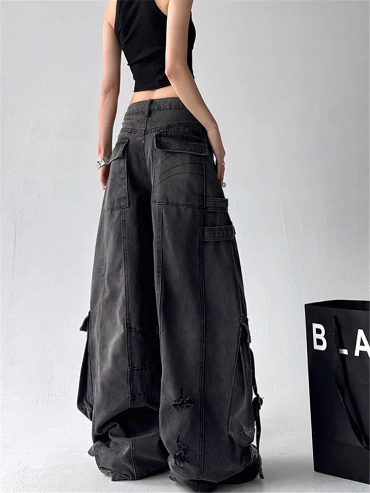 Women Vintage Black Gothic Cargo Jeans Streetwear Multi Pocket Retro Denim Pants 2025 Autumn High Street Wide Leg Trousers