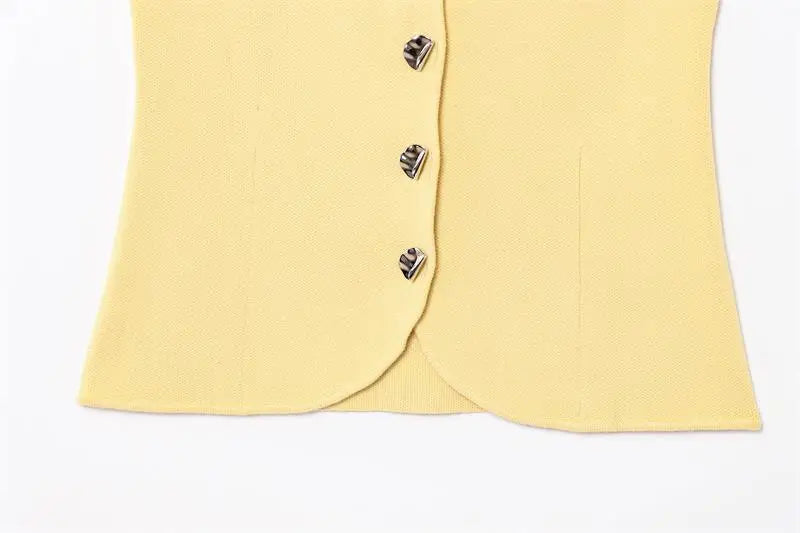 Tops Women's 2025 New Summer Knit Tops Fashion Elastic Slim Knit Elegant Holiday Young Women Tops Street Chic Student Camis Tops