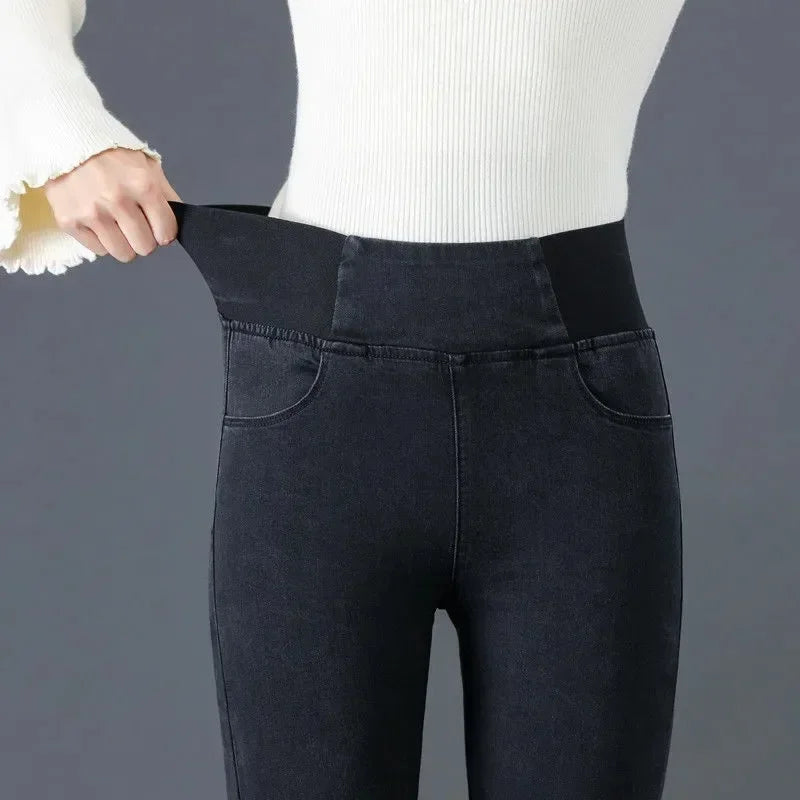 High-waisted Jeans Women's Trousers Autumn and Winter New Slim-fitting Elastic-waisted Trousers with Velvet