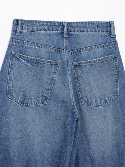 RARA Women's Straight Cut Jeans with Traditional Five Pocket Design Button Fly and Stitched Detailing for Casual Outfits