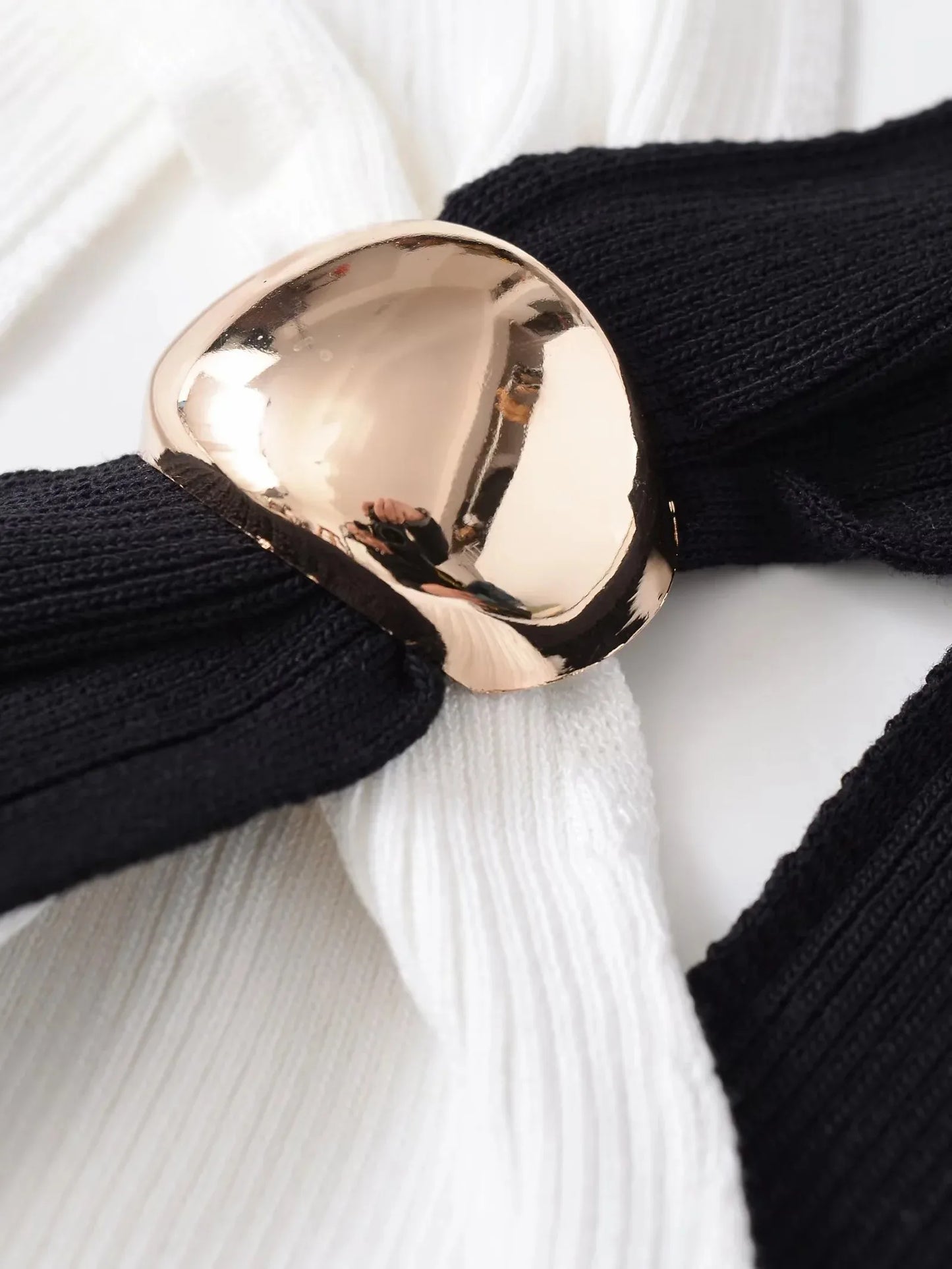 Women New Halter Tops Fashion Metal Decoration Crop Top Woman Sleeveless Knitted Short Tops For Women Sexy Party Top