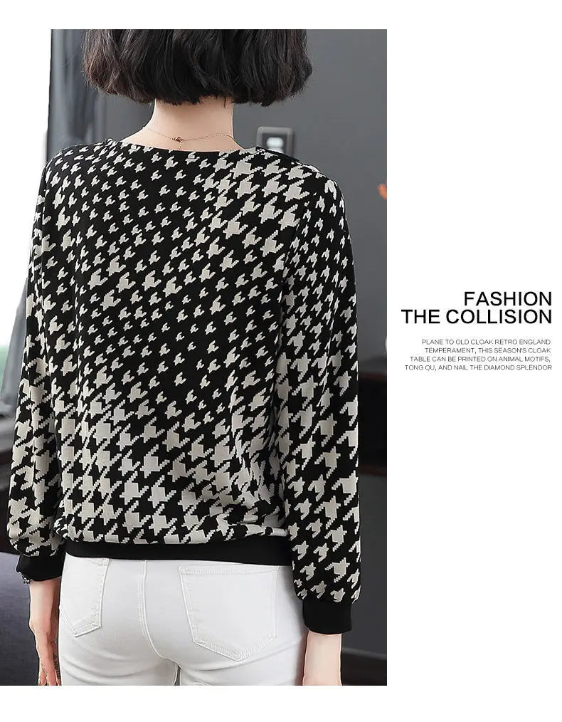 Spring Autumn Tops for Women with Elegant and Stylish Base Layer