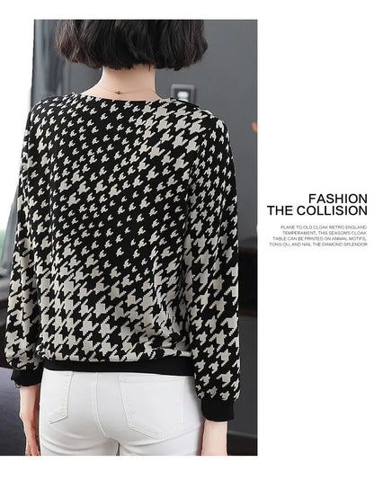 Spring Autumn Tops for Women with Elegant and Stylish Base Layer