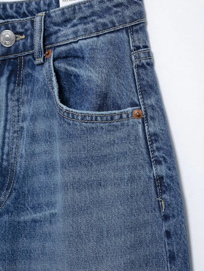 RARA Women's Straight Cut Jeans with Traditional Five Pocket Design Button Fly and Stitched Detailing for Casual Outfits