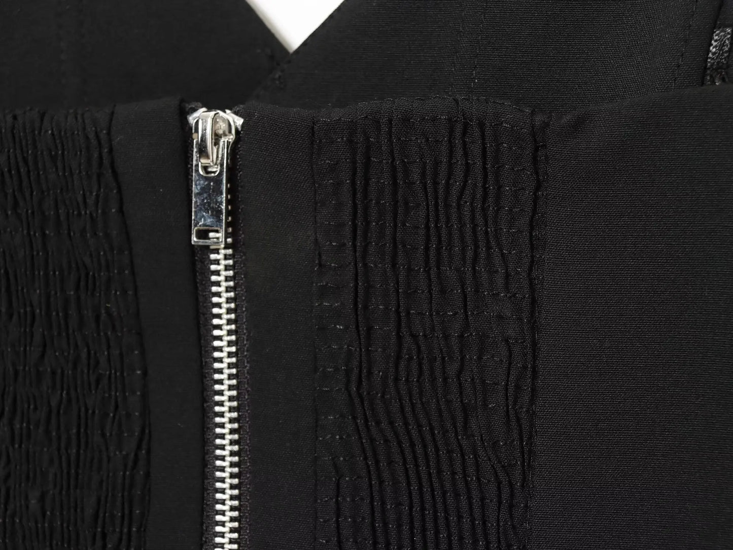 Women's Tops Autumn 2025 New Fashion Tube Top Tight Elegant Short Camis Tops Women's Autumn Joker Chic Youth Tight Holiday Tops