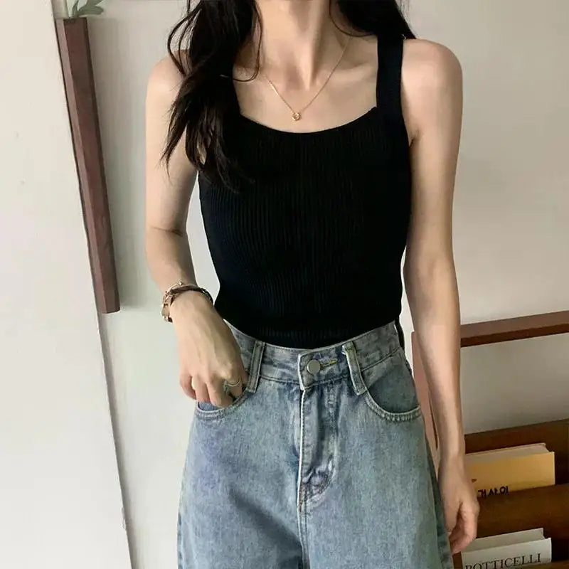 2025 Spring Women Crop Tops Strapy Casual Camis Sleeveless Tank Tops Cute Casual Tops Plain Camis Square Tops for Women Korean