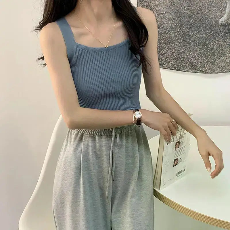 2025 Spring Women Crop Tops Strapy Casual Camis Sleeveless Tank Tops Cute Casual Tops Plain Camis Square Tops for Women Korean